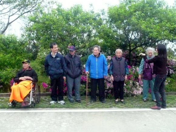 大同之家老人一行　4月16日戶外活動相片  照片
