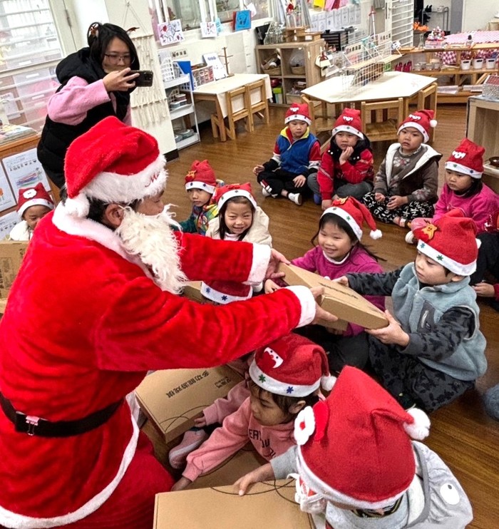 幼兒園歲末感恩校內快閃+聖誕進園了！  照片