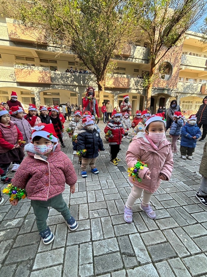 幼兒園歲末感恩校內快閃+聖誕進園了！  照片