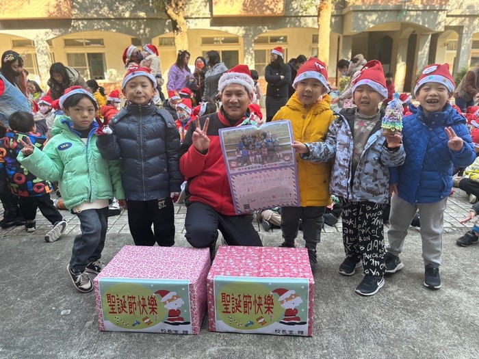 幼兒園歲末感恩校內快閃+聖誕進園了！  照片