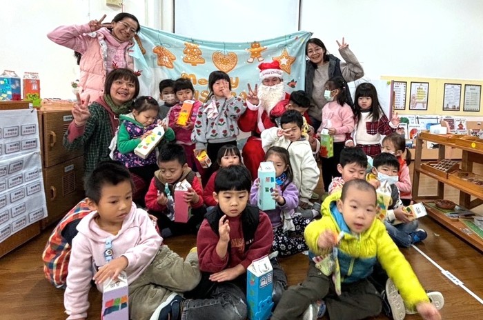 幼兒園歲末感恩校內快閃+聖誕進園了！  照片