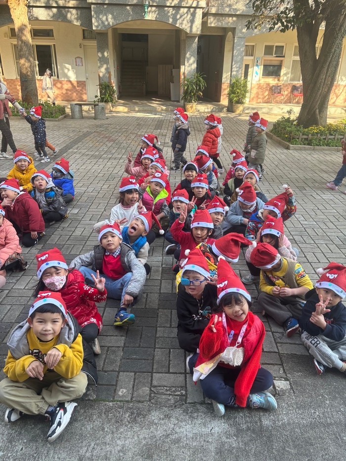 幼兒園歲末感恩校內快閃+聖誕進園了！  照片