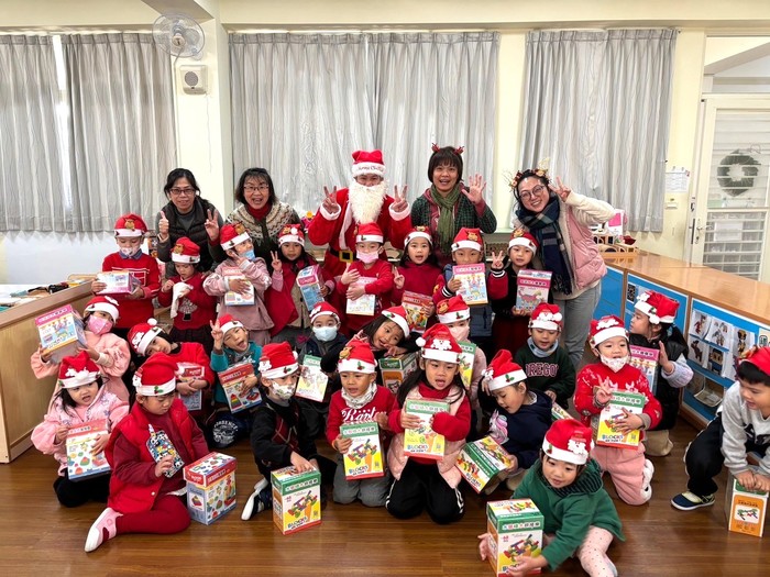 幼兒園歲末感恩校內快閃+聖誕進園了！  照片